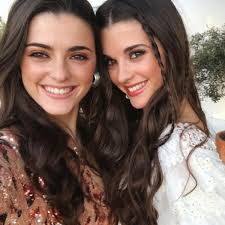 What are the hobbies of joana aguiar? Gemeas Ines E Joana Aguiar Sao Rivais Na Ficcao Da Sic E Tvi Atrizes Ja Trocaram Identidade