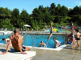 Hotel tyrol offers guests an array of room amenities including a seating area, and getting online is possible, as free wifi is available. Schwimmbad Vols Tyrol Austria Public Swimming Pools On Waymarking Com