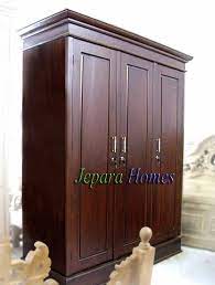 Model lemari pakaian minimalis biasanya sangat sederhana dengan bentuk ramping yang tinggi. Lemari Pakaian Jati Minimalis Lemari Pakaian Desain Tempat Tidur Kayu Dekorasi Kamar Kecil