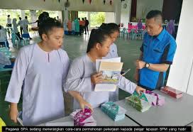Orientasi tingkatan 4 smk seri setia, kuching tarikh. Spa Malaysia Sur Twitter Spa Sarawak Telah Mengadakan Program Pameran Kerjaya Sempena Penyampaian Keputusan Spm Di Empat Buah Sekolah Yang Terpilih Iaitu Smk Seri Setia Tabuan Jaya Kuching Smk Tun Abdul