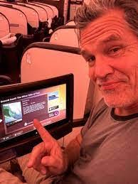 Stephen Groth's Instagram, Twitter & Facebook