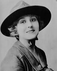 Who is Edith Johnson dating? Edith Johnson boyfriend, husband