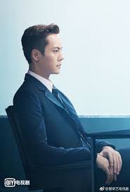 陳偉霆william Chan 風暴舞the Storm電視劇官方劇照西裝look側面半身照