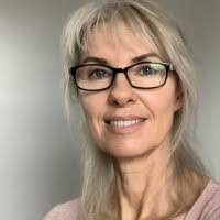 Gina Hanson's Instagram, Twitter & Facebook