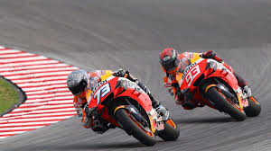Piloto de motos que actualmente corre en motogp. Motogp 2020 Alex Marquez Pips Brother Marc Marquez To Win His Second Virtual Gp Autox
