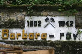 Barbarin rov naj bo kulturni spomenik