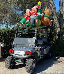 Fort Wilderness Christmas Golf Cart Parade 2021 Photos Disney Guests Keep The Christmas Tradition Alive With Decorated Golf Carts The Disney Food Blog