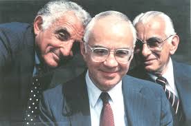 Tuesday Night Tours Continue with The Union Club Art Collection led by  Marianne Berardi Ph.D., Art Historian, Author and Scholar and feature CAP  Winner Laurence Channing ('00) and artist Tom Roese. This