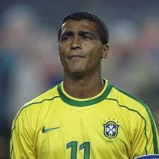 Romário diz ser 'um dos 5 maiores jogadores de todos os tempos'; veja lista