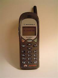 Nokia 2160 decorativo antigo tijolão raridade c/ carregador. Tijolao Ou Moderninho Escolha Quais Celulares Antigos Voce Prefere Duelos R7 Tecnologia E Ciencia