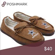 Dallas Cowboy Slippers Brand New In Box Salad Cowboy Slippers Men S Size 12 Also Have Socks To Ma Moccasins Mens Dallas Cowboys Shirts Mens Moccasin Slippers
