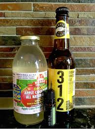 Once finished, pour the flat beer over your hair and massage it into your scalp and through your locks to. This Beer And Vinegar Rinse Will Naturally Strengthen Your Hair