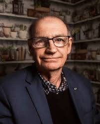 Two portraits of my Uncle with the X100VI. 1/4 black pro mist