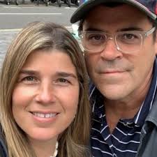 El Burro" Van Rankin es papá por tercera ocasión a sus 57 años