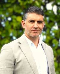 Simon Brady's Instagram, Twitter & Facebook