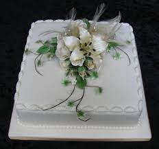 Square One Layer Pasteles De Boda Sencillos Pasteles De Boda Pastel Con Flores Naturales