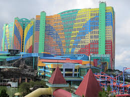 Location theme park hotel is established within the huge genting highlands hotel complex. Datei First World Hotel Genting Theme Park Jpg Wikipedia