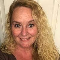 Heather Peay's Instagram, Twitter & Facebook