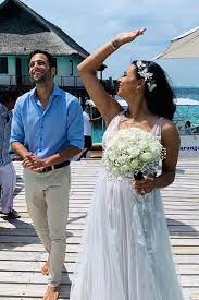 Second hand brautkleider | suchst du nach einem günstigen, aber dennoch qualitativ hochwertigem brautkleid? Star Hochzeiten Die Skurrilsten Brautkleider Der Stars Gala De