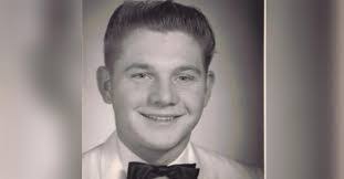 Franklin Everett's Instagram, Twitter & Facebook