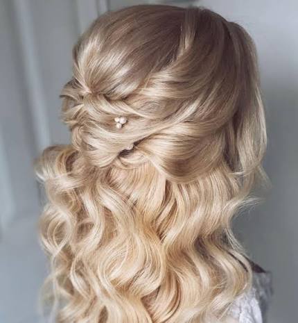 Romantic Half up Half Down Hairsyle Inspo | Cliphair UK