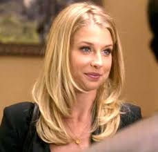 Ellen Woglom (@EllenDwoglom) • Facebook