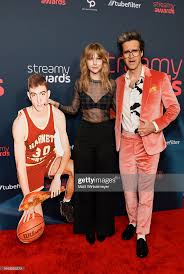 Obsessed with how Link and Stevie brought a cardboard cutout of Rhett to  the Streamy Awards since Rhett was unable to make it : r/goodmythicalmorning