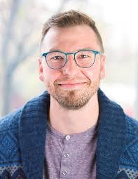 Steve Hess's Instagram, Twitter & Facebook