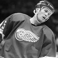 Get the latest news, stats, videos, highlights and more about left wing johan garpenlov on espn.com. Nar Svenske Superprofilen Fick Ogonkontakt Med Arkebusen Och Blev Mordhotad Innan Forsta Traningen