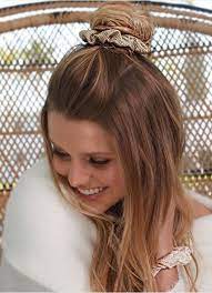 23 Pretty Ways To Style A Middle Part For Whenever You Re In A Hair Rut Headband Hairstyles Middle Part Hairstyles Old Hairstyles