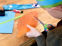 Speciaal voor de kids is deze geweldige pieten muts. Pietenmuts Maken Knutsel Idee Voor Sinterklaas Mamalies Nl