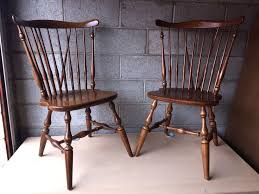 Pair Of Vintage Ethan Allen Windsor Side Dining Chair Nice Due To The Size Of The Box It Will Be Shipped Via Greyhoun Side Chairs Dining Chair Dining Chairs