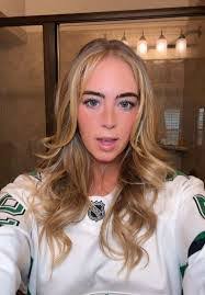 Grace Michel's Instagram, Twitter & Facebook