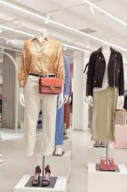 Whether you are repairing or remodeling this old house shares the best ideas and techniques from top craftsmen and design specialists. Primul Magazin Topshop Topman Din Romania S A Deschis In BucureÈ™ti Mall Marea Dragoste