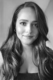 Tami Fischer's Instagram, Twitter & Facebook