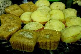 Cara membuat kue apem gula merah kukus terbilang mudah dan tidak perlu menggunakan oven. Resep Kue Apem Kukus Sederhana Lembut Empuk