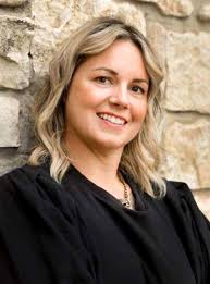 It's Janis' birthday today!! Happy birthday Janis! Have a great day! 🥂🎉🎂