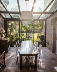 Verriere De Toit 14 Inspirations Pour Faire Rentrer La Lumiere Naturelle Salle A Manger Veranda Deco Veranda Idees Veranda