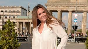 Experience the best way to explore instagram. Mandy Capristo Vergeben Sie Offnet Ihr Privates Fotoalbum Brigitte De