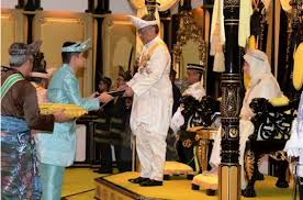 Tengku hassanal was appointed by his grandfather as tengku panglima besar of pahang on 18 june 2018. Pemasyhuran Tengku Ampuan Tengku Mahkota Pahang Disempurna