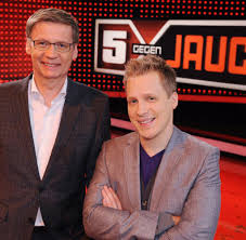 Born 13 july 1956) is a german television presenter, television producer, and journalist. Quiz Show 5 Gegen Jauch 2011 Bilder Fotos Welt