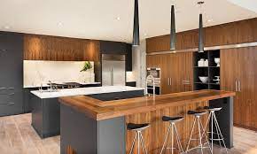9 Colors That Go With Maple Wood For An