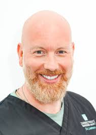 Zahnarztpraxis Wandsbek-Markt: Dr. Frank Laumann & Jan-Philipp Stüber