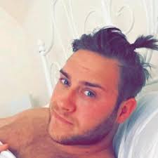 Mark Hanley (@MarkLFC87)