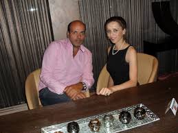 The latest news in entertainment from usa today, including pop culture, celebrities, movies, music, books and tv reviews. Jay Alexander Von Marshall Und Alexander Auf Promotiontour
