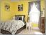 What Colors Go Well With Yellow Walls
