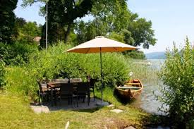 Ferienwohnung Am See In Ohningen Am Bodensee Wunderschone Ferienwohnunseegrundstuck Mit Eigenem Strand Ideal F Ferienwohnung Am See Ferienwohnung Haus Am See