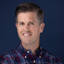 After two months of downtime due to layoffs, I'm thrilled to share that  I've joined Vizergy Digital Marketing as Senior Director of Corporate  Marketing!