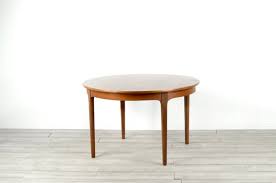 Great for adding extra space to the dinner table at the last minute if needed. Mid Century Extendable Teak Dining Table Chairs From Nathan 1960s Set Of 5 For Sale At Pamono