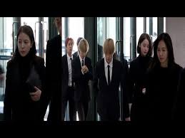 Bts news #bangtanboy #bts2019 bts to visit the funeral of kim jonghyun shinee please like and subscribe to the channel. Bts Girls Generation Boa And More Pay Final Respects To Shinee S Jonghyun At Mortuary